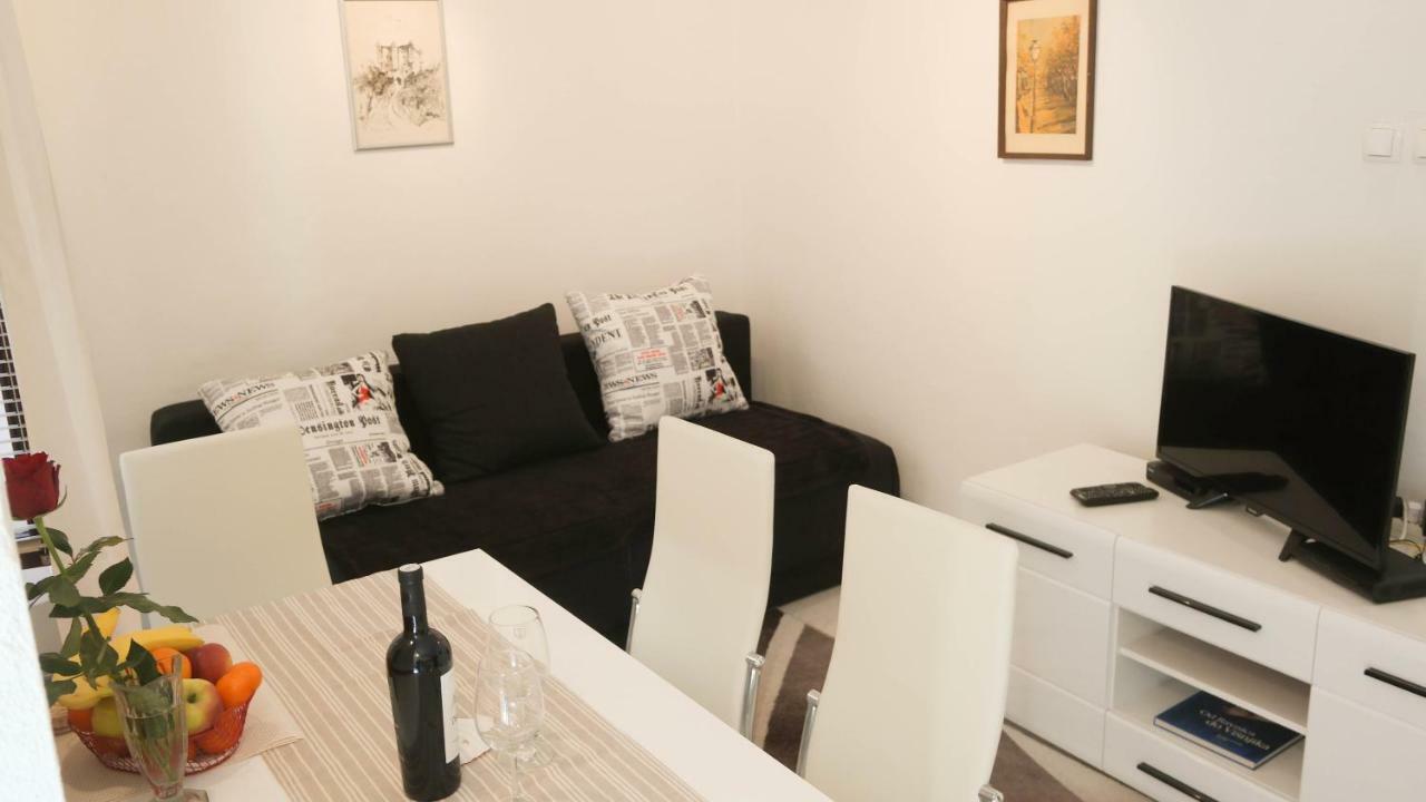 Sofija Old Center Apartment Zara Esterno foto