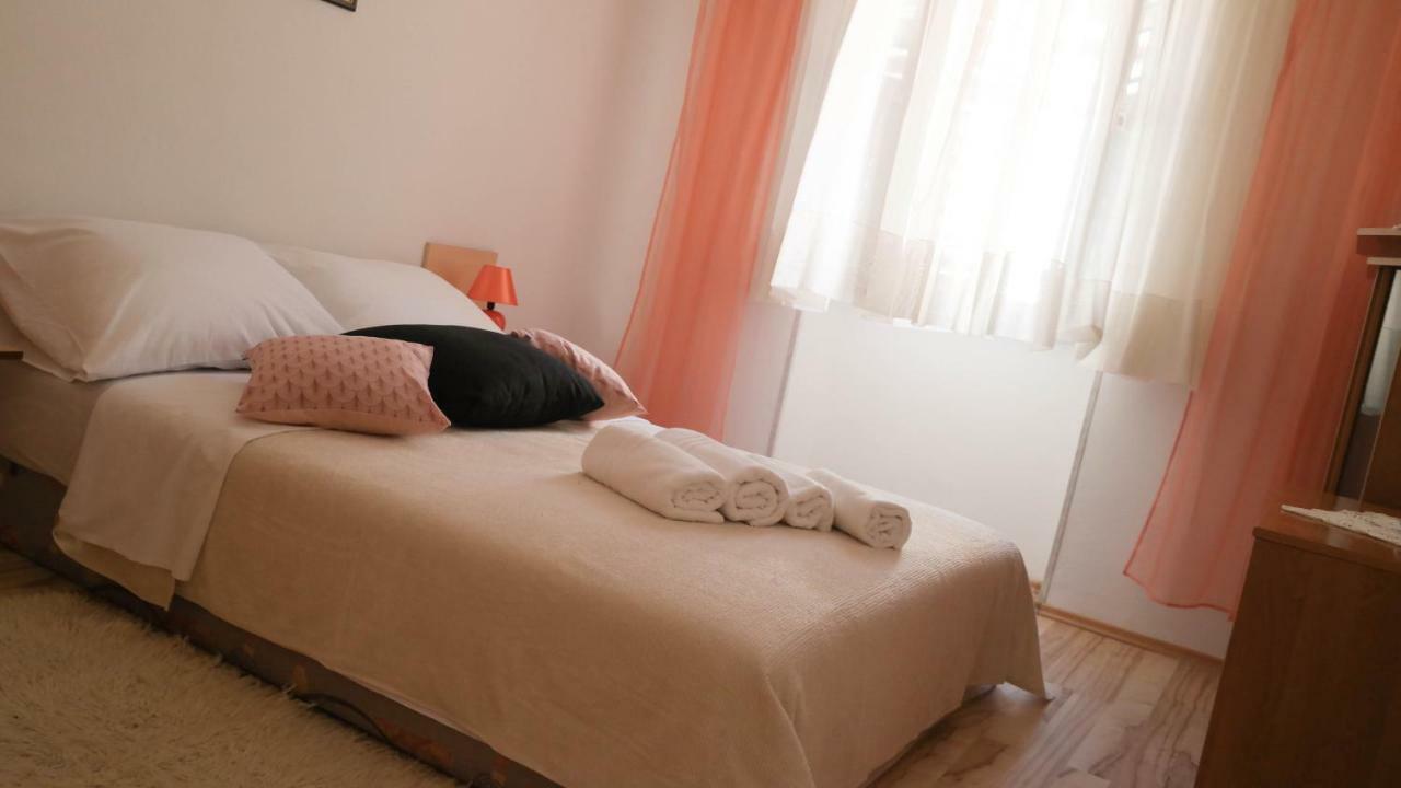 Sofija Old Center Apartment Zara Esterno foto